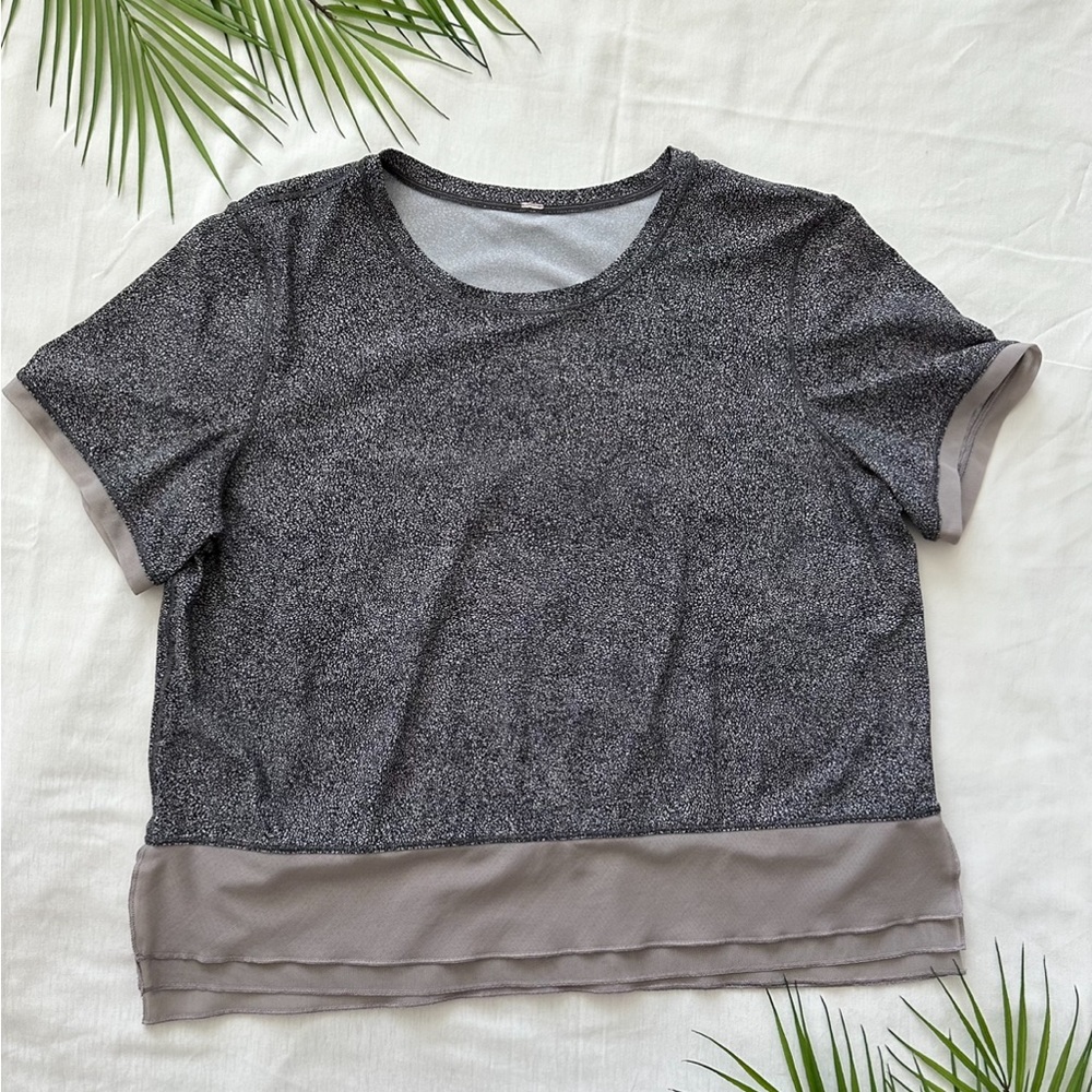 Lululemon Black & Grey Athletic Top (No Tag)